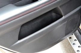 2014款比亚迪S6外出试驾