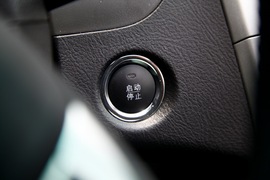 2014款比亚迪S6外出试驾