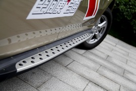 2014款比亚迪S6外出试驾