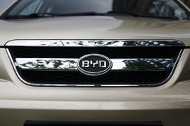 2014款比亚迪S6外出试驾