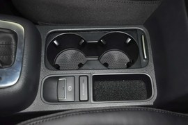 2013款大众途观1.8TSI手自一体两驱舒适版