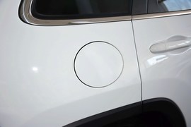2014款Jeep自由光2.4L豪华版