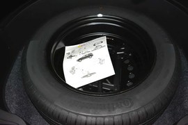 2014款Jeep自由光2.4L豪华版