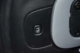 2014款Jeep自由光2.4L豪华版