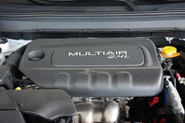 2014款Jeep自由光2.4L豪华版