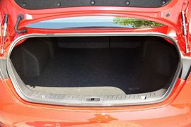 2014款奔腾B70