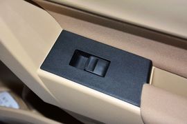 2014款丰田卡罗拉1.6L