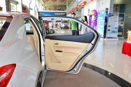 2014款丰田卡罗拉1.6L