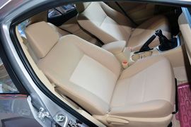 2014款丰田卡罗拉1.6L