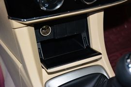 2014款丰田卡罗拉1.6L