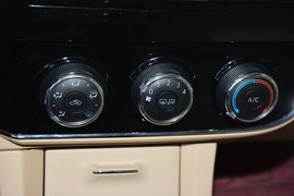 2014款丰田卡罗拉1.6L