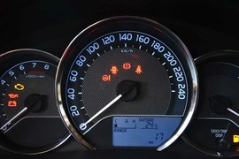 2014款丰田卡罗拉1.6L