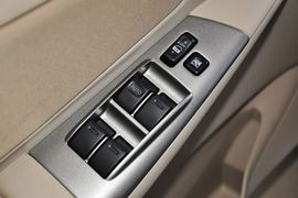2013款丰田花冠EX