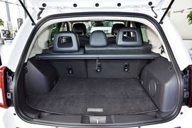 2014款Jeep指南者2.4L四驱豪华版