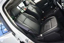 2014款Jeep指南者2.4L四驱豪华版