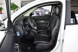 2014款Jeep指南者2.4L四驱豪华版