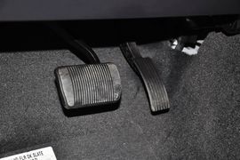 2014款Jeep指南者2.4L四驱豪华版