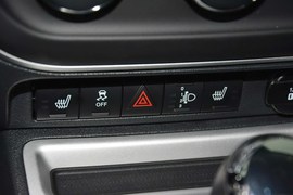 2014款Jeep指南者2.4L四驱豪华版