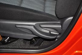 2014款丰田威驰1.3L自动型尚版