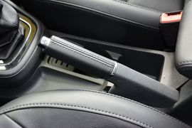 2014款大众宝来1.6L自动时尚型