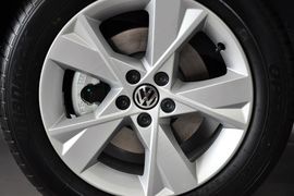 2014款大众宝来1.6L自动时尚型