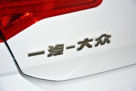 2014款大众宝来1.6L自动时尚型