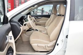 2014款日产奇骏2.0L