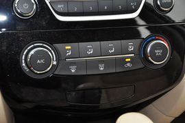 2014款日产奇骏2.0L