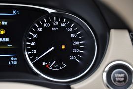 2014款日产奇骏2.0L