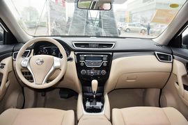 2014款日产奇骏2.0L