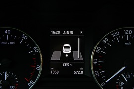 2015款斯柯达新明锐外出试驾