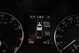 2015款斯柯达新明锐外出试驾