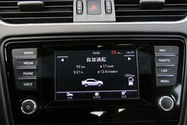 2015款斯柯达新明锐外出试驾