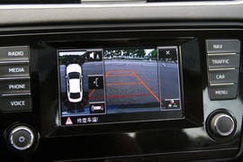 2015款斯柯达新明锐外出试驾