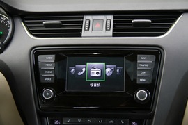 2015款斯柯达新明锐外出试驾