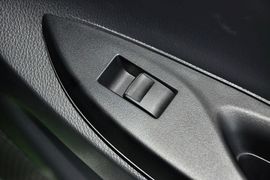 2014款丰田致炫1.5G自动炫动版