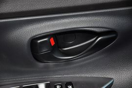 2014款丰田致炫1.5G自动炫动版