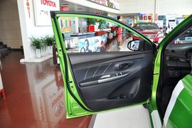 2014款丰田致炫1.5G自动炫动版