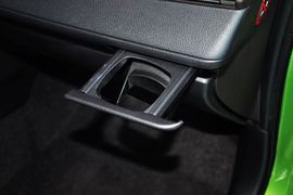 2014款丰田致炫1.5G自动炫动版