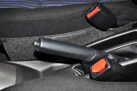 2014款丰田致炫1.5G自动炫动版