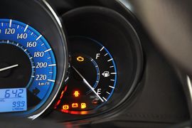 2014款丰田致炫1.5G自动炫动版