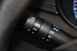 2014款丰田致炫1.5G自动炫动版