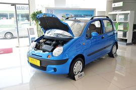 2012款宝骏乐驰1.0L手动优越型
