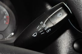 2012款宝骏乐驰1.0L手动优越型