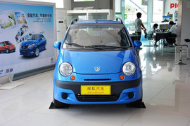 2012款宝骏乐驰1.0L手动优越型