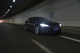 特斯拉MODEL