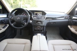 2010款奔驰E300深度试驾