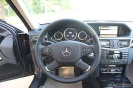 2010款奔驰E300深度试驾