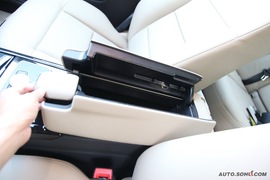 2010款奔驰E300深度试驾