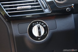 2010款奔驰E300深度试驾